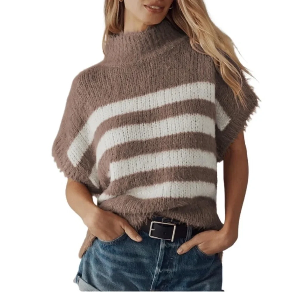 🌹🆕 Oversized Striped Brown and White Short Sleeve Mock Neck Sweater Small - Picture 4 of 6